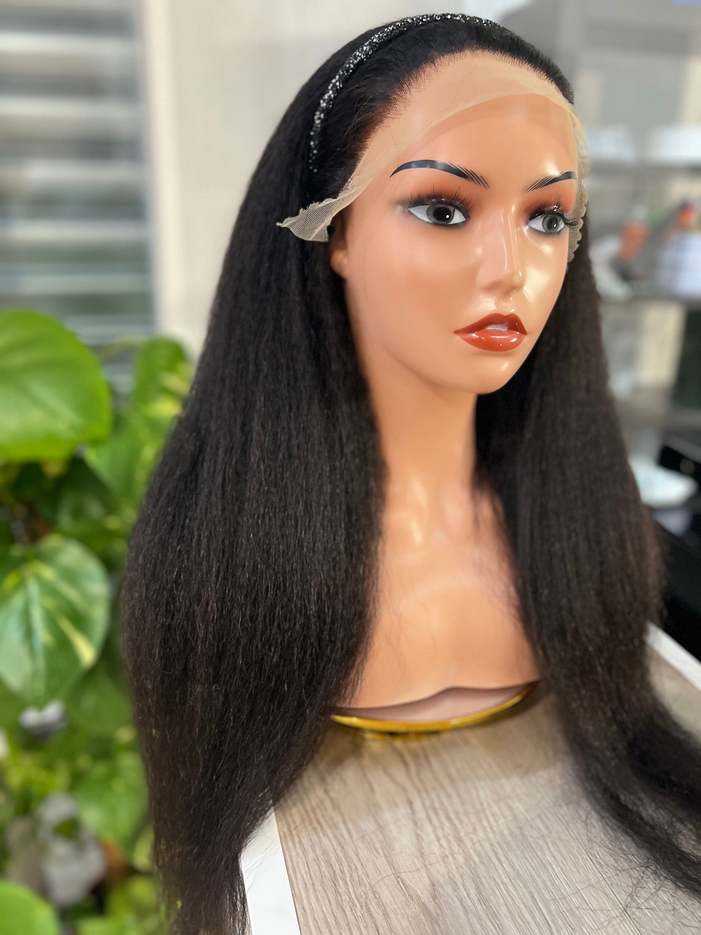 Yaki kinky straight