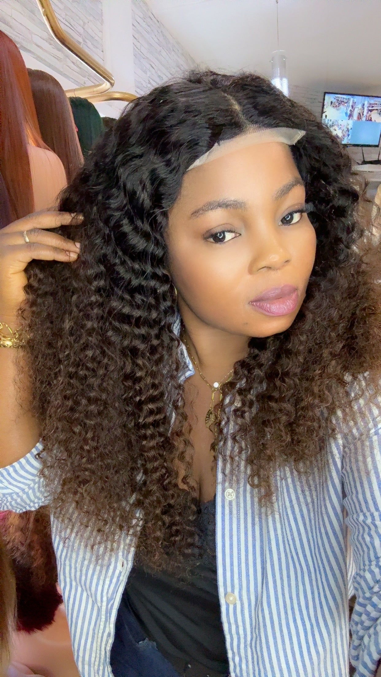 Perruque sans colle vrai cheveux en closure 4x4