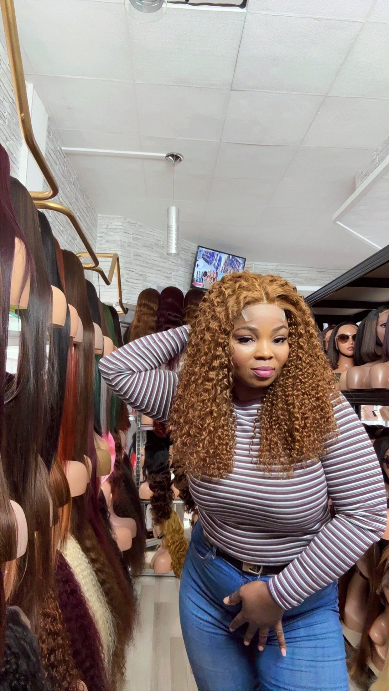 Liora virgin hair sans colle 4x4 closure