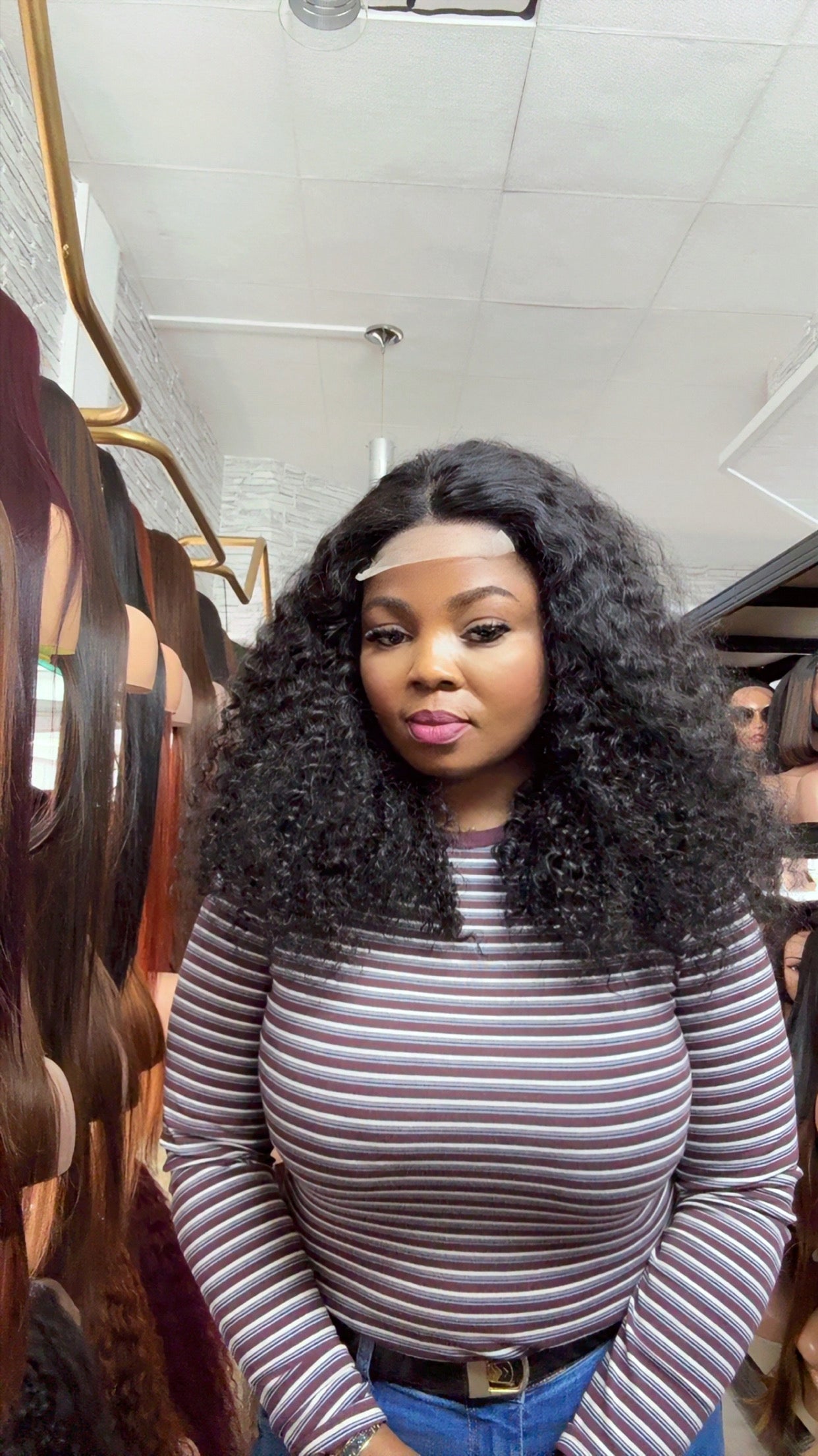 Liora virgin hair sans colle 4x4 closure