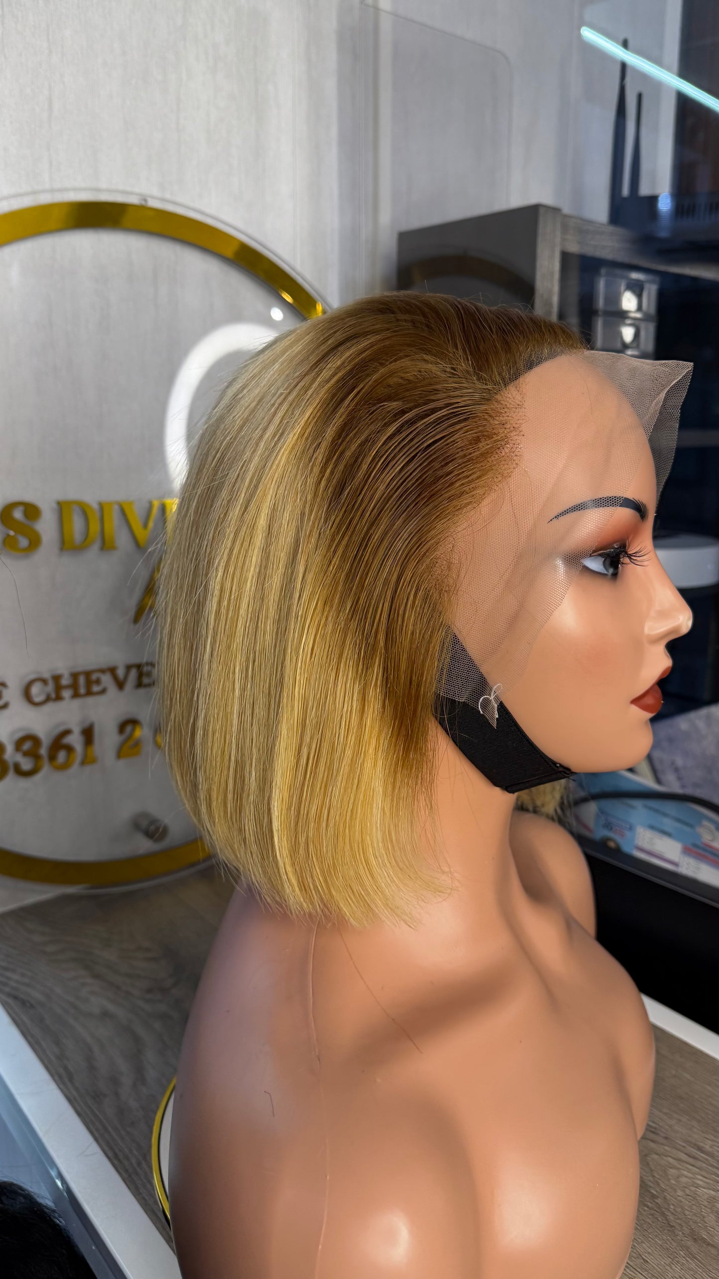 Coup carré Virgin hair lace frontale avec ou sans colle disponible en 6 couleurs