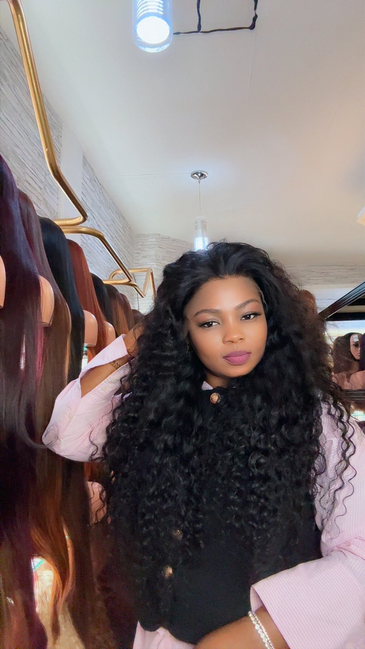 ✨Perruque Vietnamienne 28 pouces avec une lace frontale en HD premium Couleur 1b naturel ✨