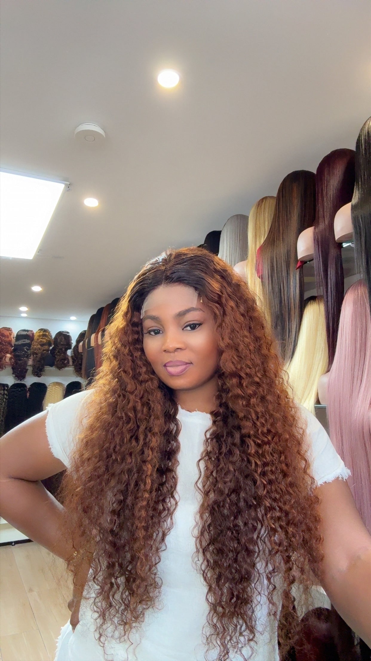 DIVINE ESSENTIELLE URBAINE Humain Virgin Sans colle vrai cheveux 4x4 closure